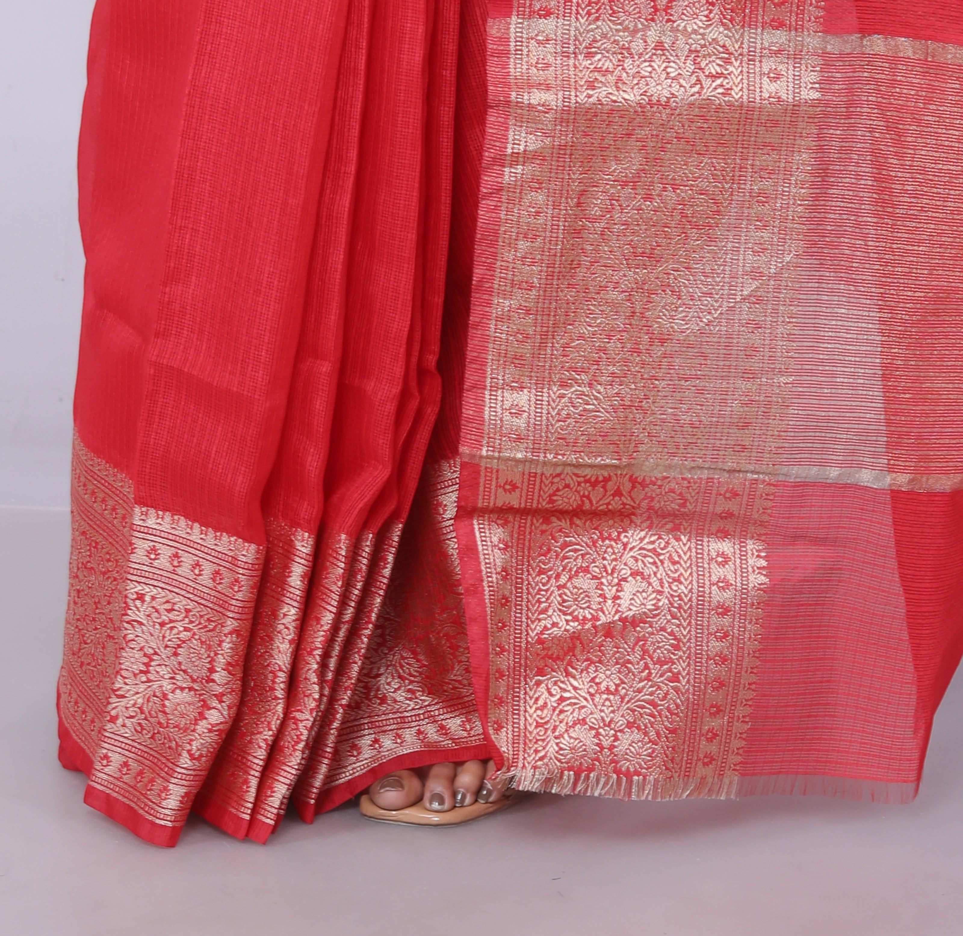 RAJGLOBAL Kota Doria Broad Zari Cotton Blend Saree with Unstitched Blouse Red
