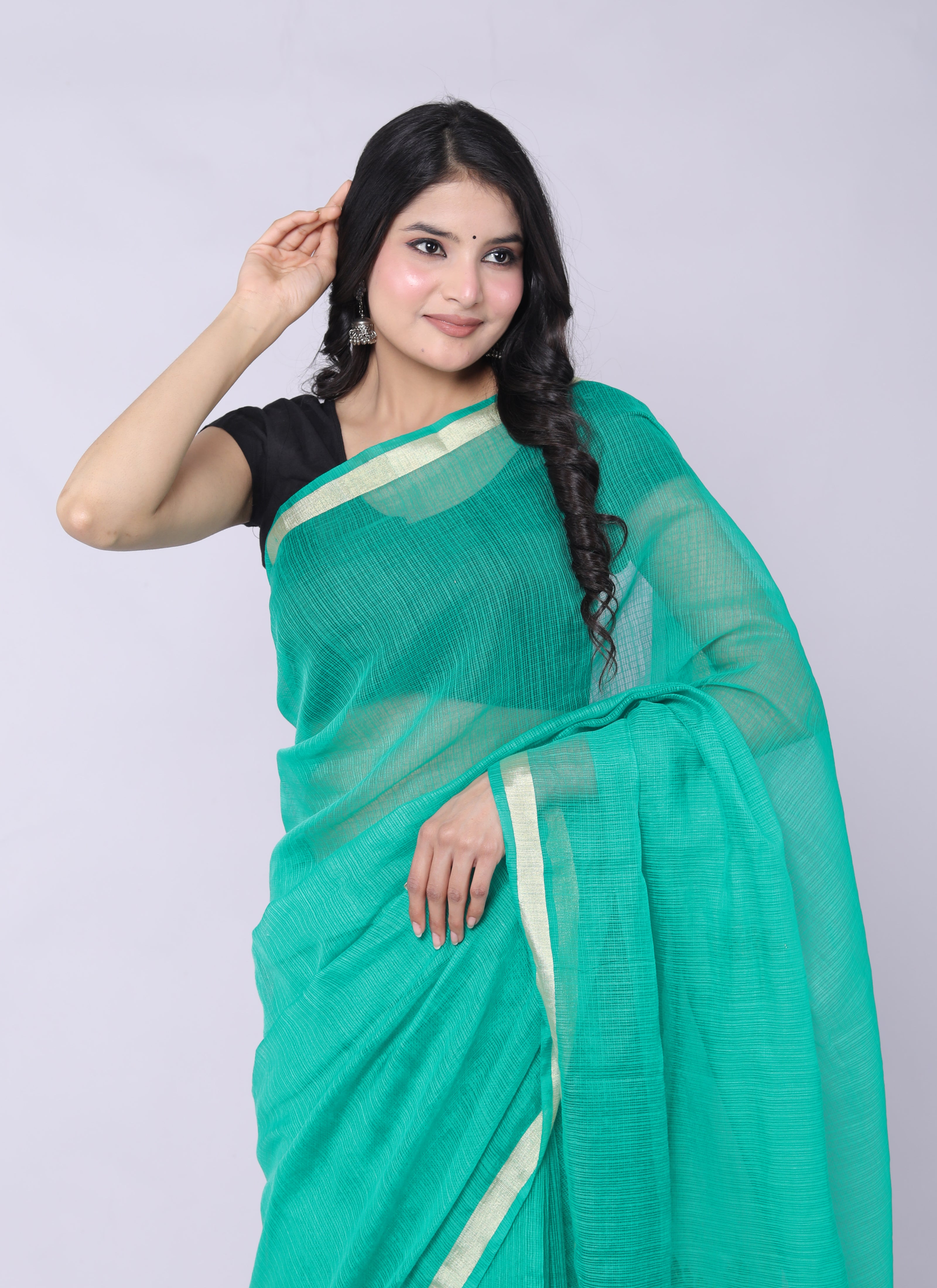 ರಾಜ್ಗ್ಲೋಬಲ್ ಕೋಟ ಡೋರಿಯಾ ಗೋಟಾ ಪಟ್ಟಿ ಸೀರೆ, ಹೊಲಿಯದ ಬ್ಲೌಸ್ ಹಳದಿ ಬಣ್ಣದೊಂದಿಗೆ