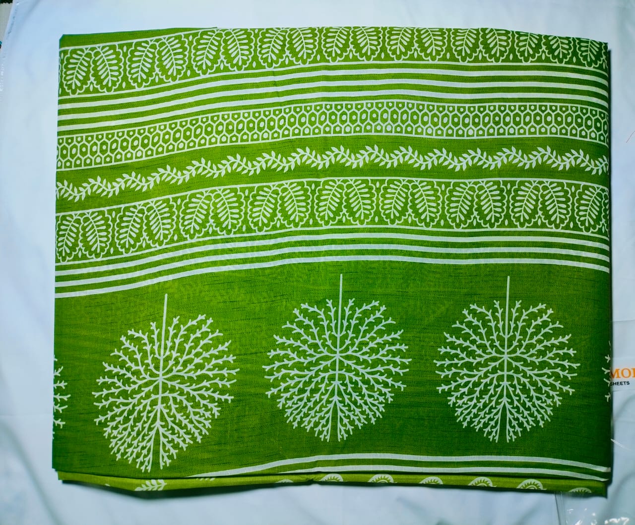 ರಾಜ್ಗ್ಲೋಬಲ್ ಕಾಟನ್ ಬ್ಲೆಂಡ್ ಪ್ರಿಂಟೆಡ್ ಸೀರೆ ಕೆಂಪು