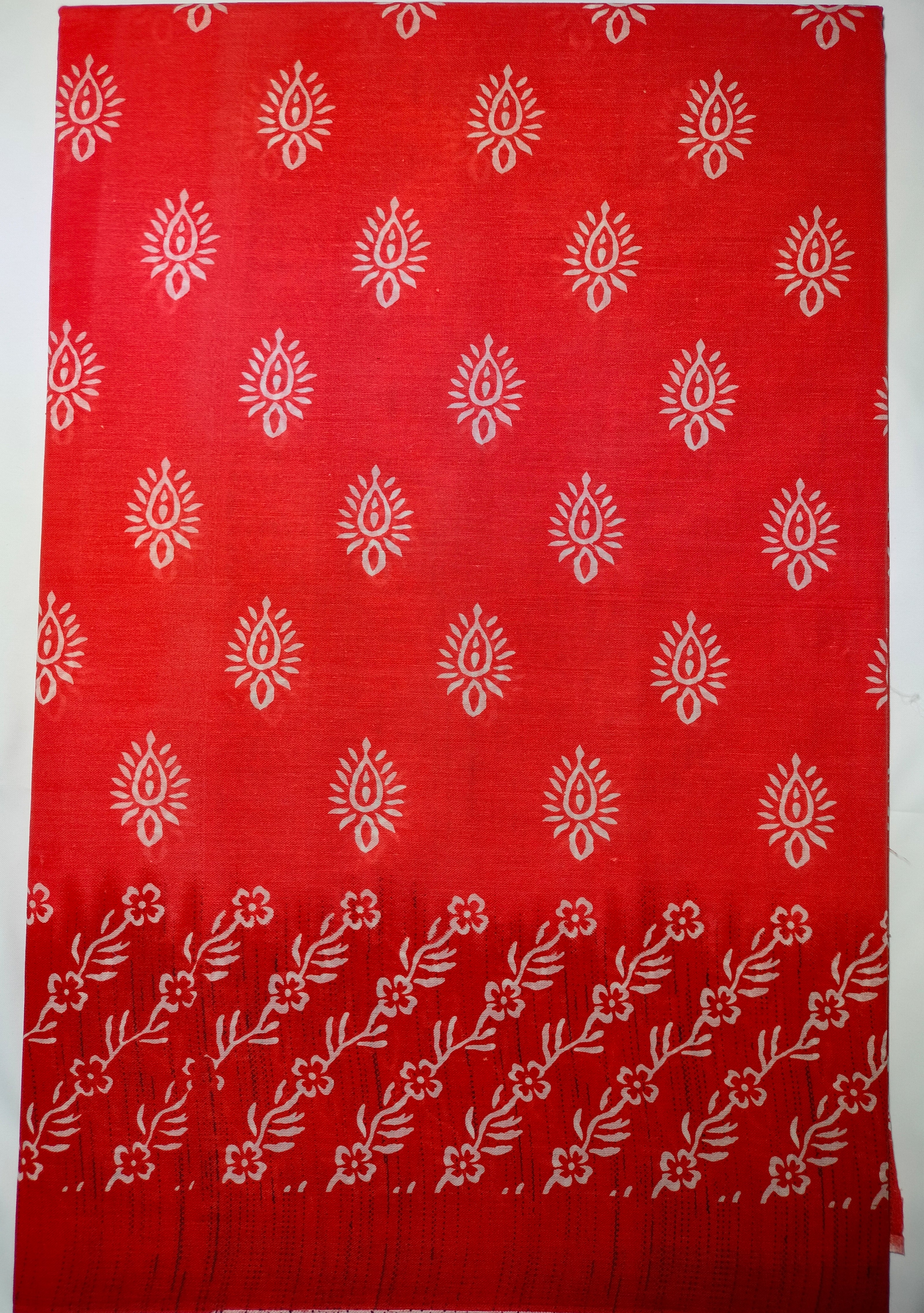 RAJGLOBAL Cotton Blend Printed Saree Red