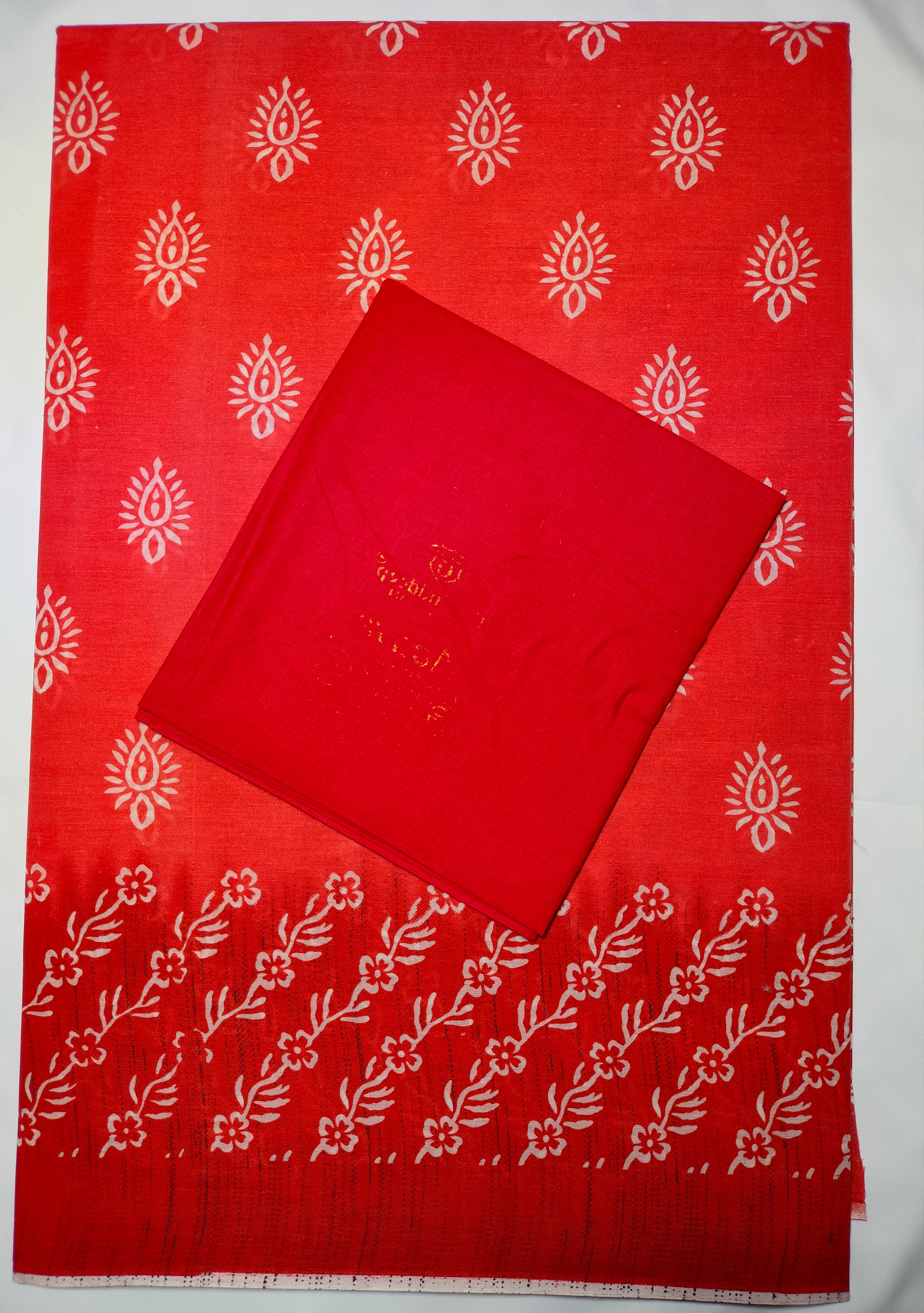 RAJGLOBAL Cotton Blend Printed Saree Red