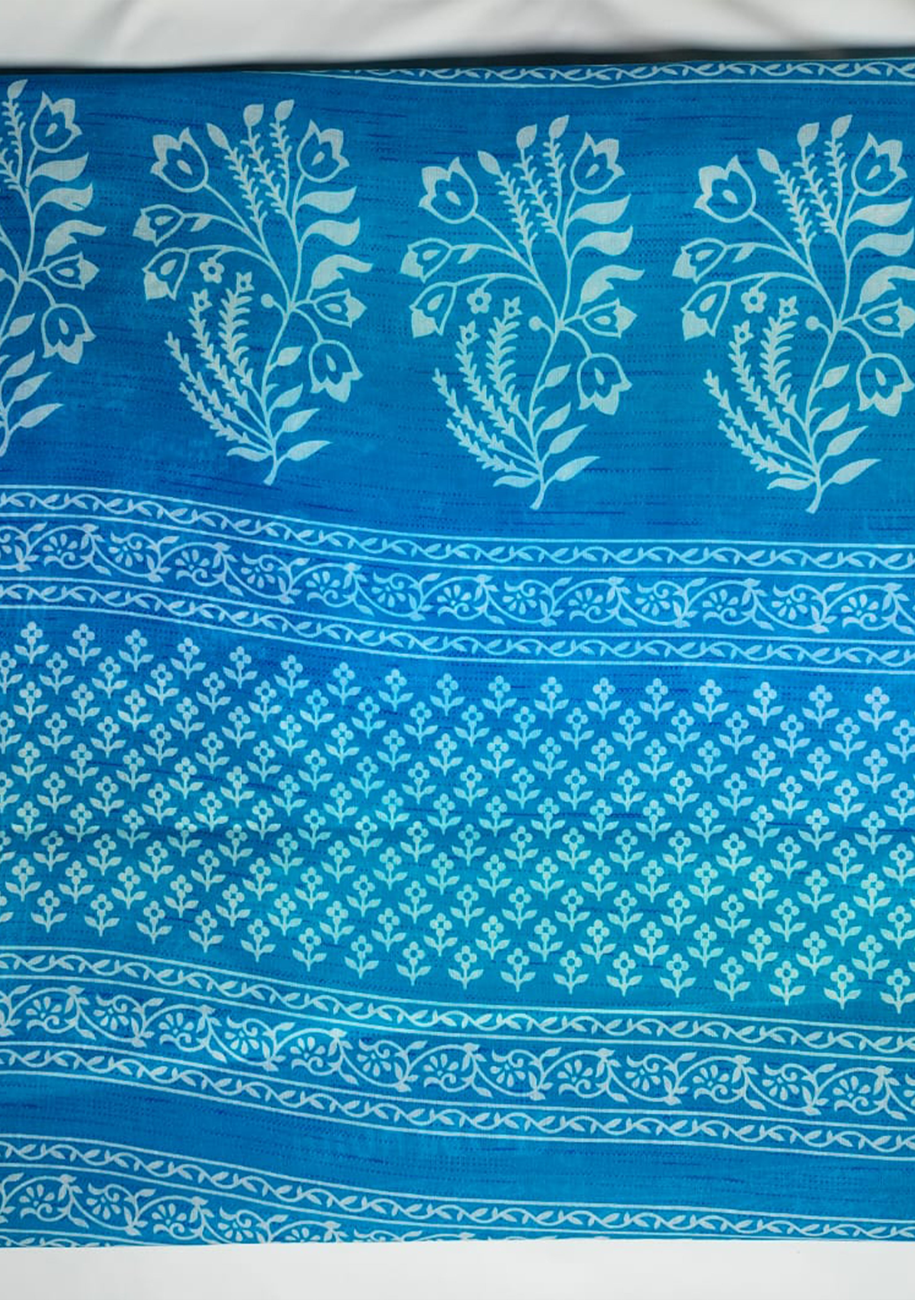 RAJGLOBAL Cotton Blend Printed Saree Blue