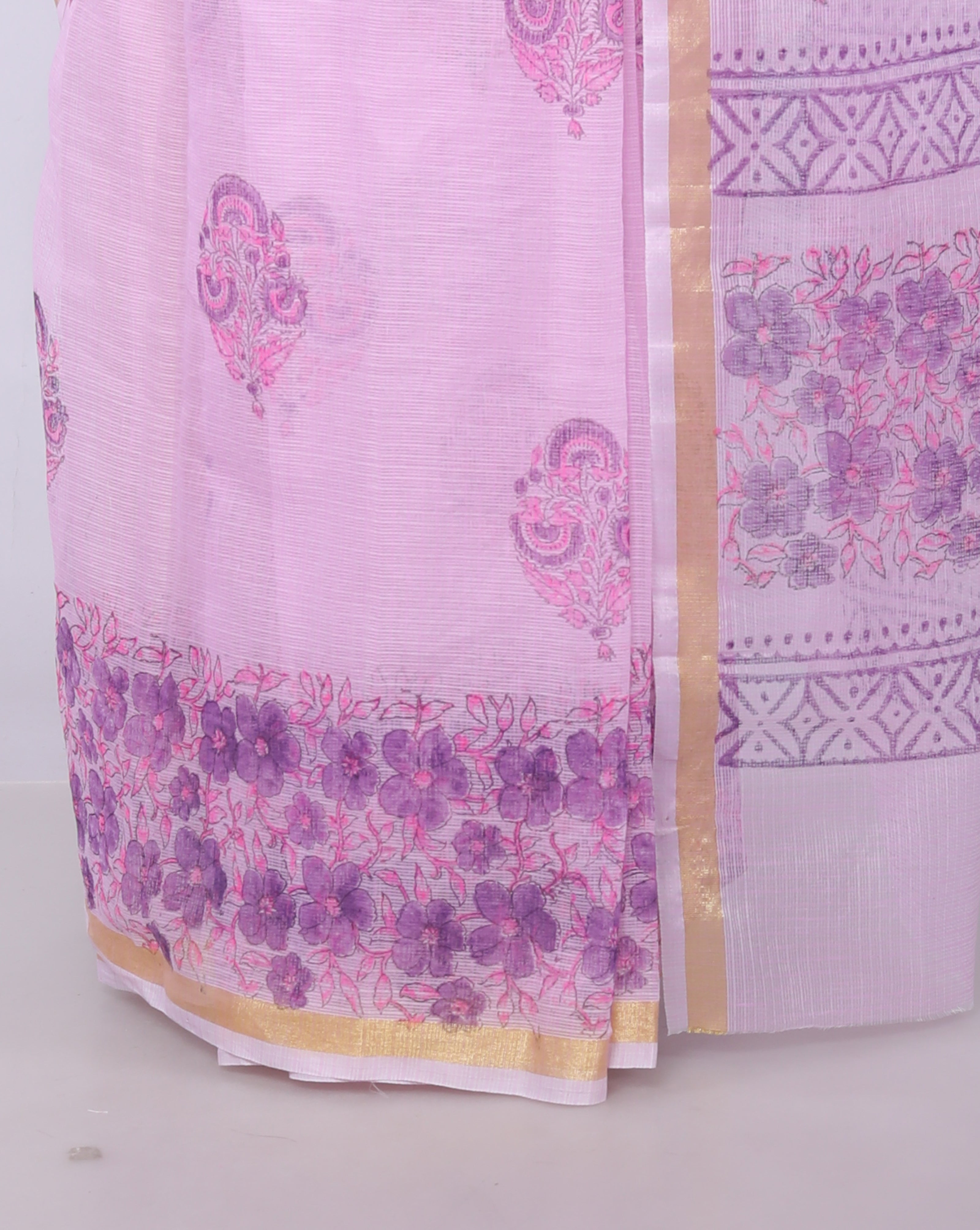 RAJGLOBAL Kota Doria Hand Block Printed Saree with Unstitched Blouse Purple Design 1